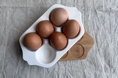 Фарфоровое блюдо для яиц